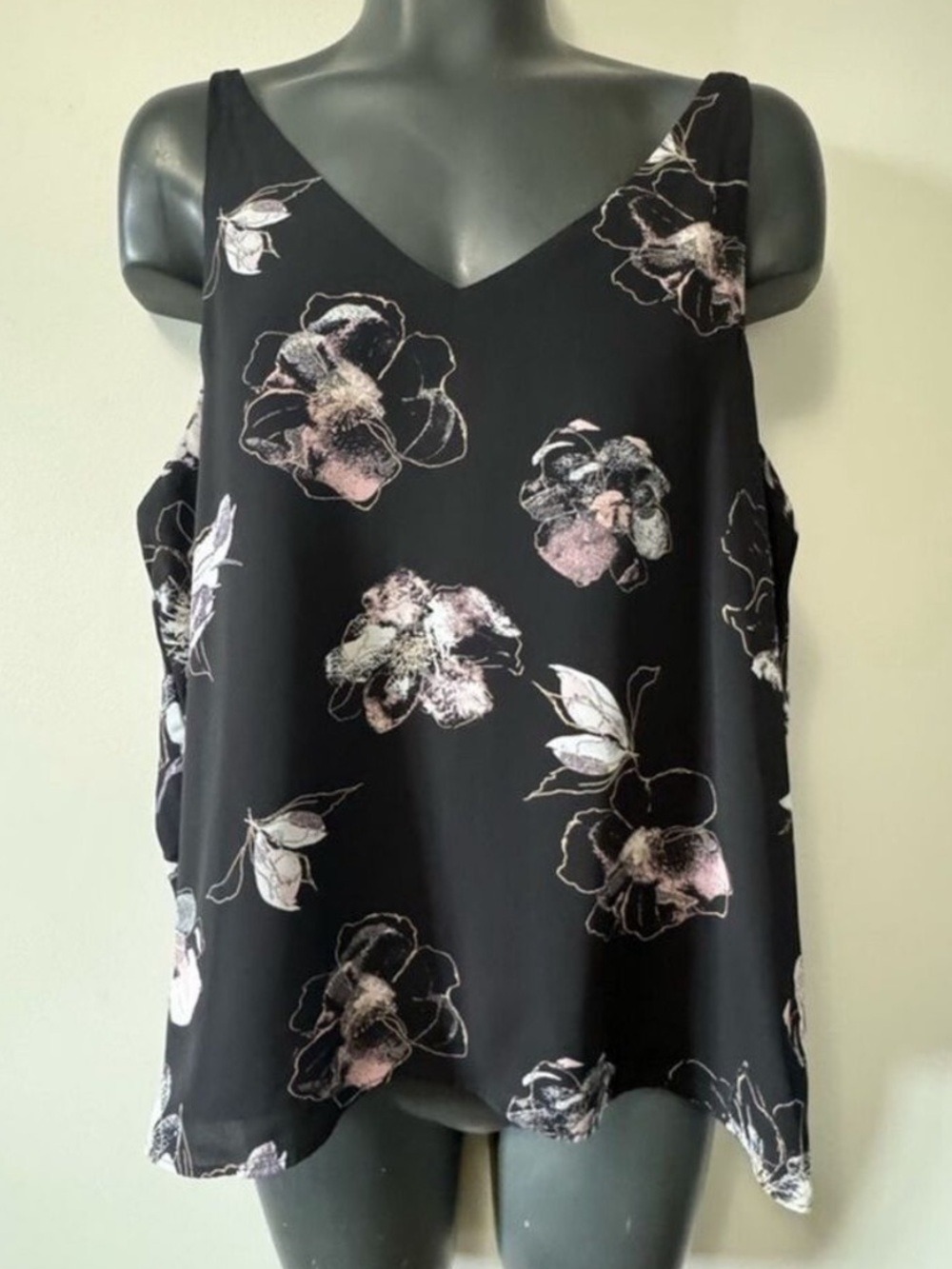 Unbranded Chic Floral Black Camisole Medium